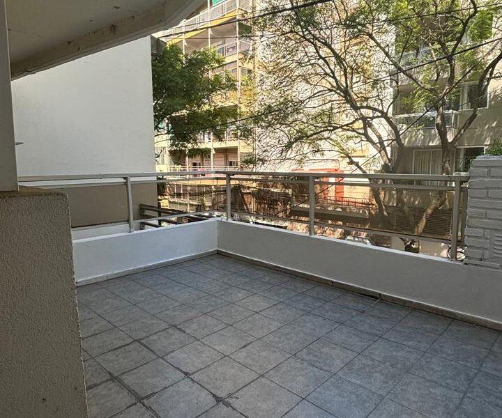 Montevideo 1600, Piso 1