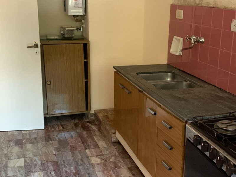 Montevideo 600, Barrio Martin, externo con balcón, 2 dormitorios